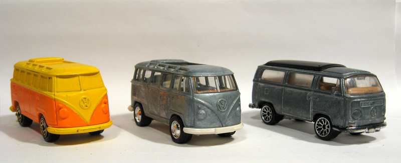 The middle one seems to have the same wheels as the FAO Schwarz set from years ago